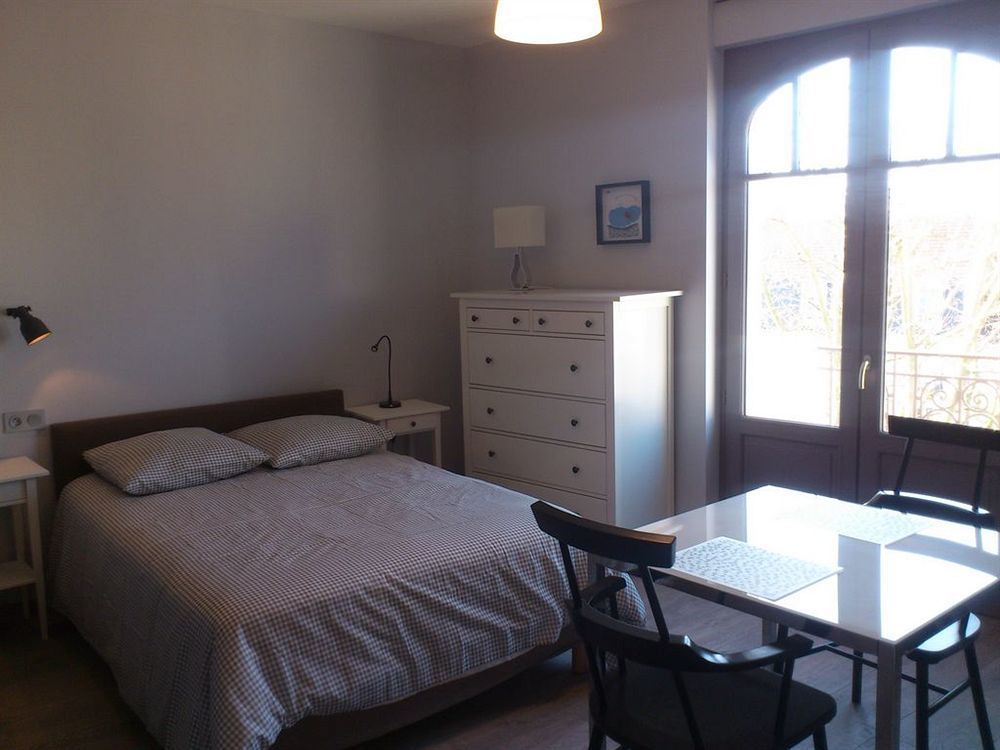 Vichy Residencia Aparthotel Exteriör bild